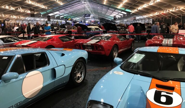 Red and blue Ford GT40 classic cars
