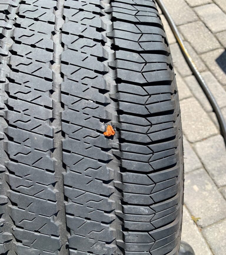 Plug in hole in tire