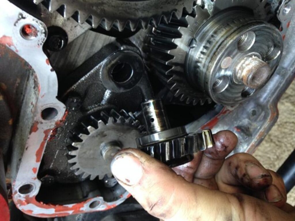 Engine oil pump drive gear