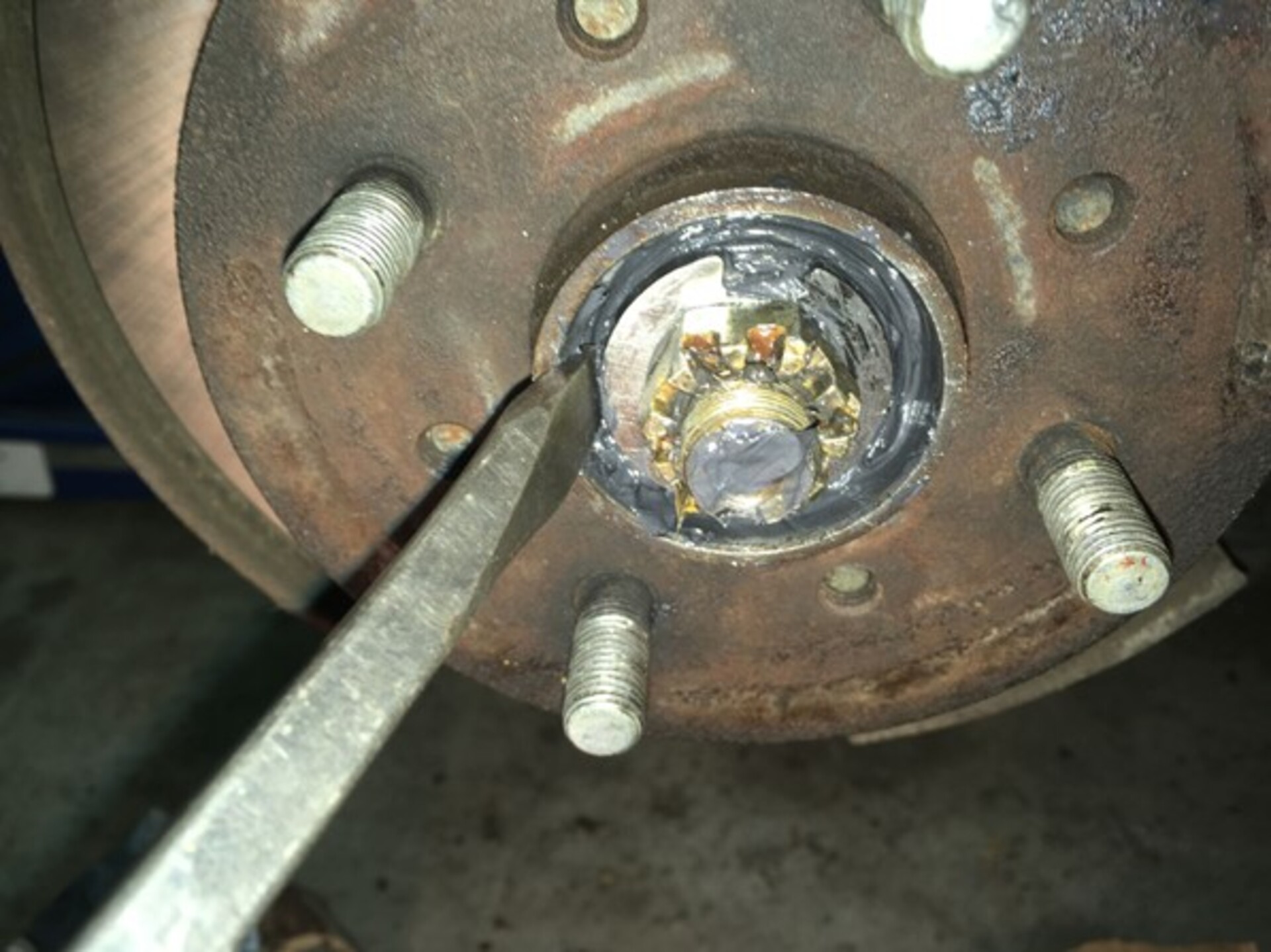 Replacing Your Classic Car’s Front Wheel Bearings - Classic Auto Advisors