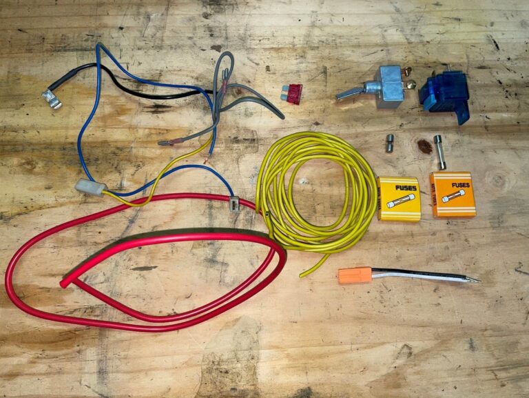 Electrical wires, fuses and swtiches