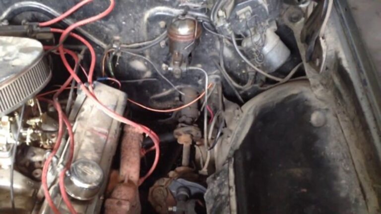 Manual brake system master cylinder in a Chevrolet