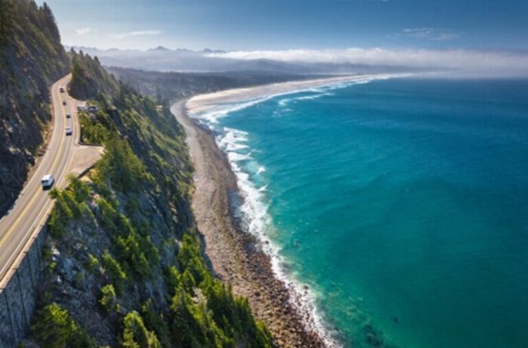 Scenic drive along Oregon's coastline